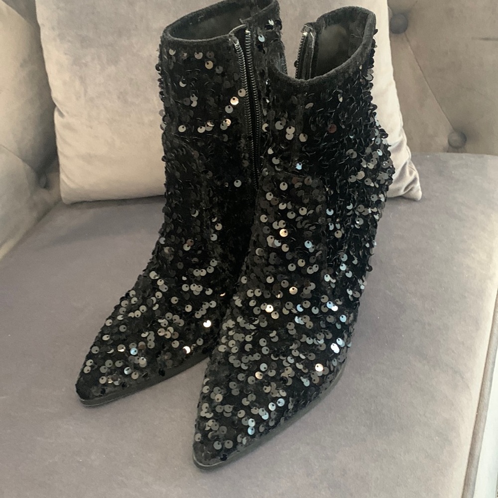 Steve Madden - black velvet and sequin boot